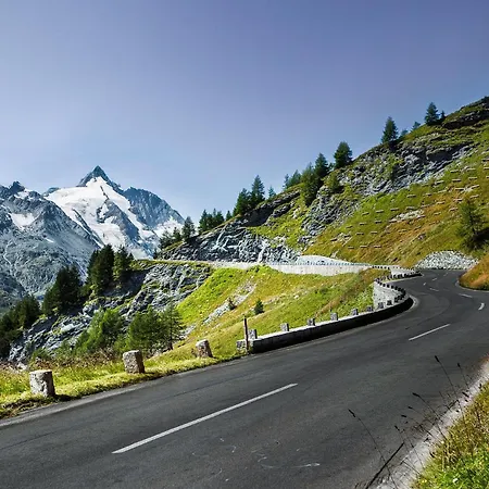 Luxury Retreat With Breathtaking Panoramic Oberwang